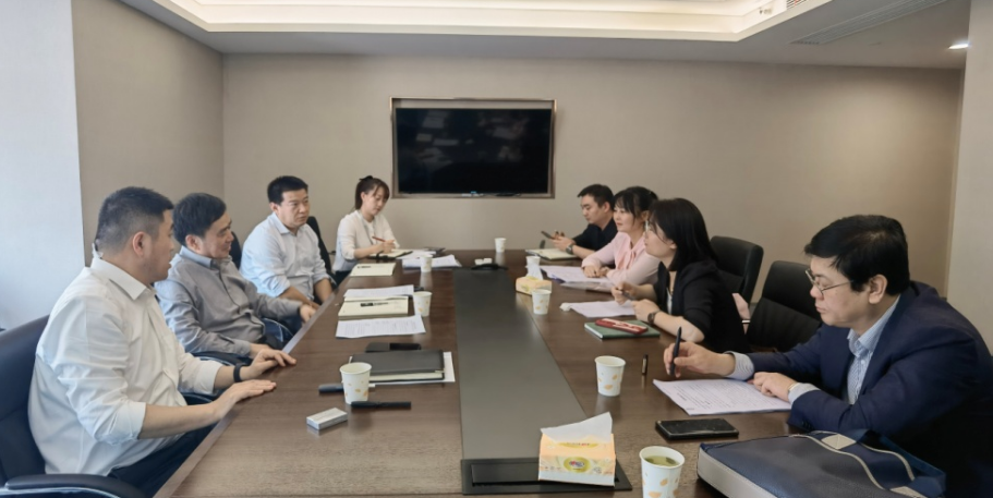 公司與經(jīng)開區(qū)管委會(huì)財(cái)政局、經(jīng)開渭發(fā)集團(tuán)座談